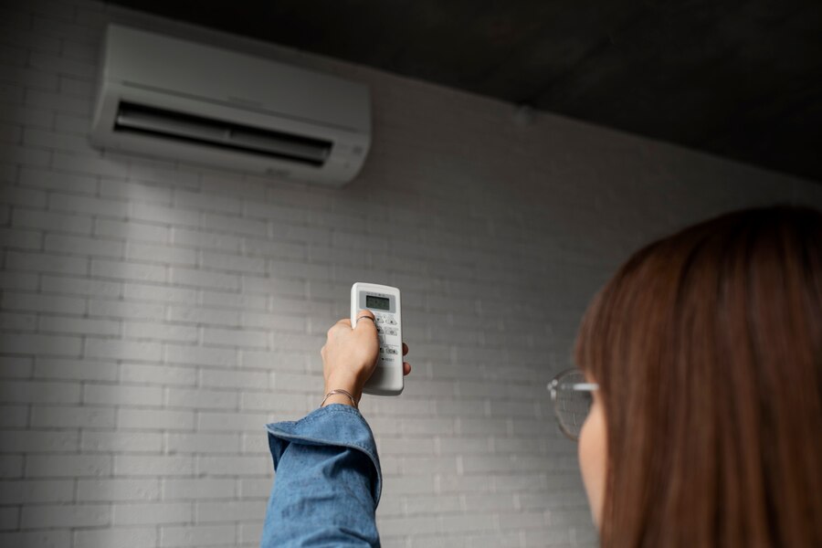 Ventilador ou ar-condicionado: qual a melhor opção para se refrescar no verão?